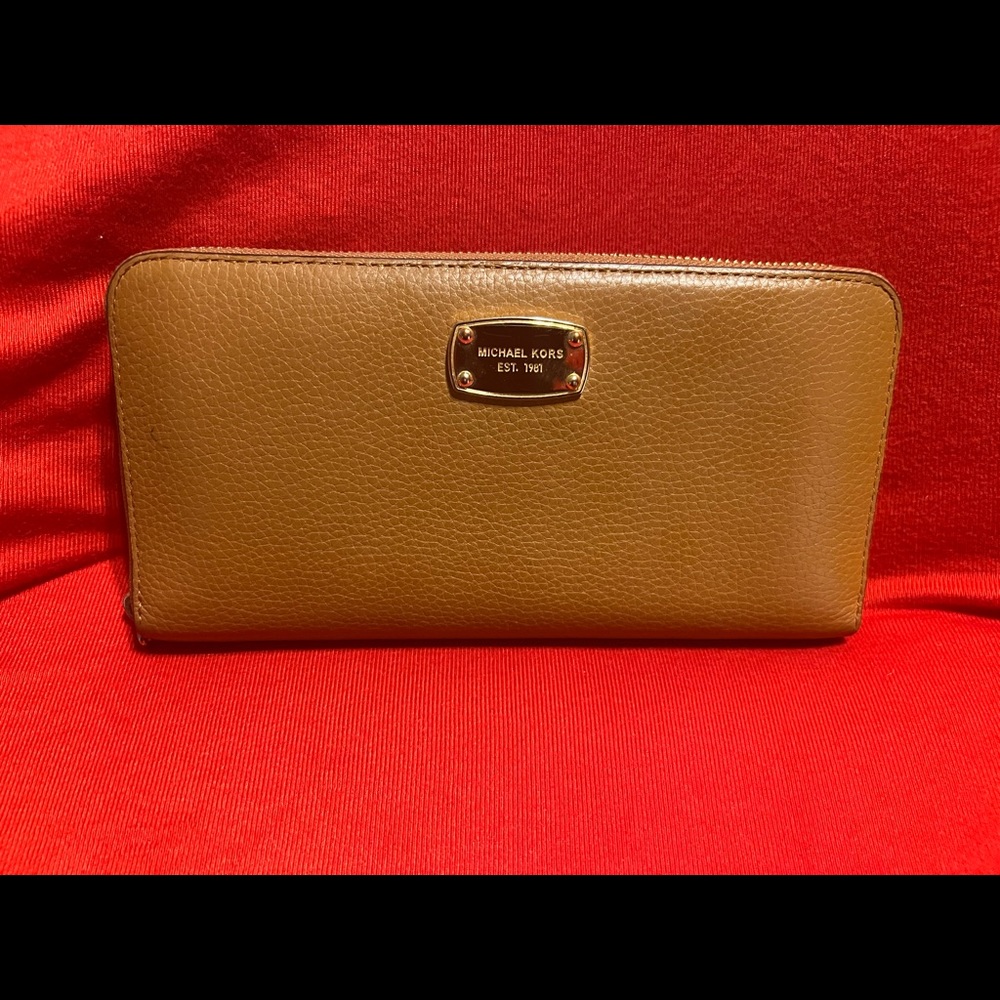Large Michael Kors Leather Wallet